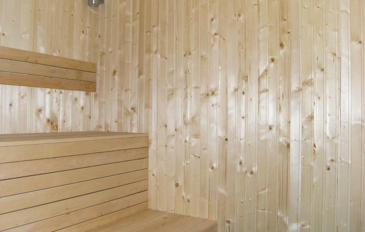 Cozy Home In Vittaryd With Sauna Kvänarp エクステリア 写真